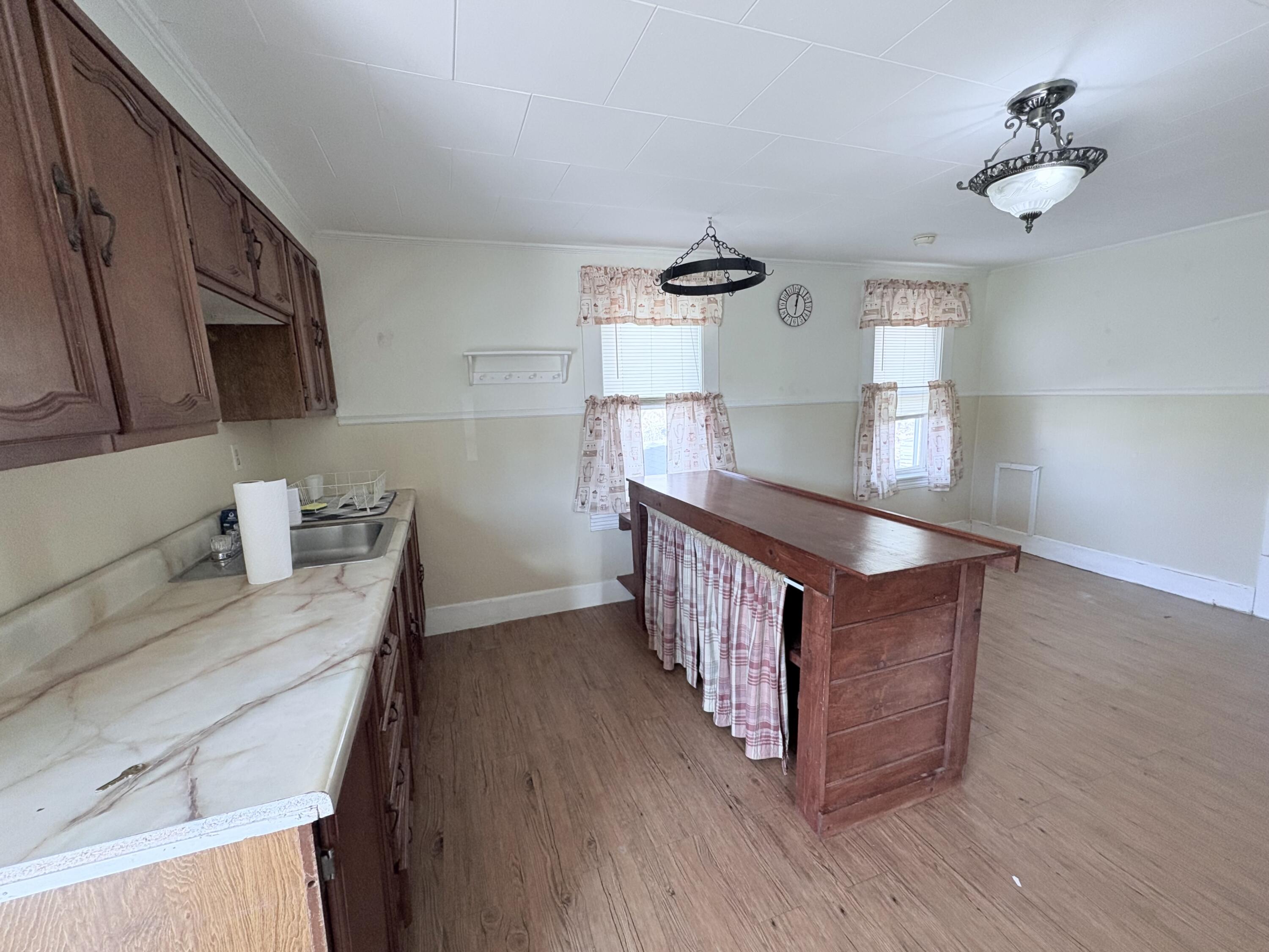 5 Ralph Ave Avenue Lewiston ME 04240