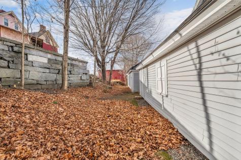 24 Pleasant Street Skowhegan ME 04976