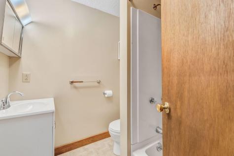 24 Pleasant Street Skowhegan ME 04976