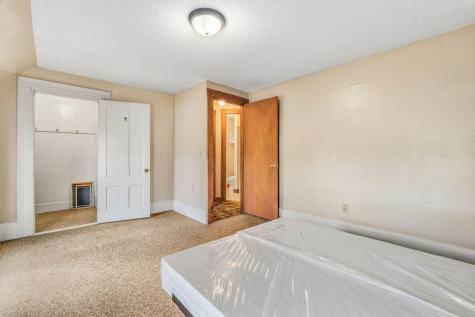 24 Pleasant Street Skowhegan ME 04976