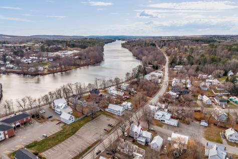 24 Pleasant Street Skowhegan ME 04976