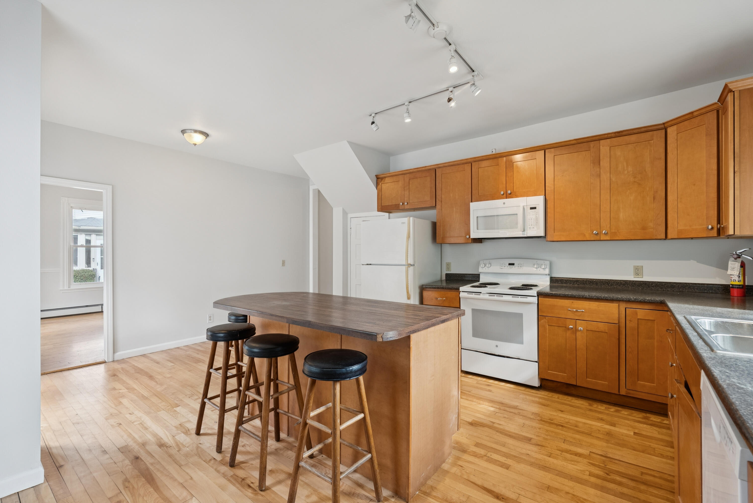 1638 Forest Avenue Portland ME 04103