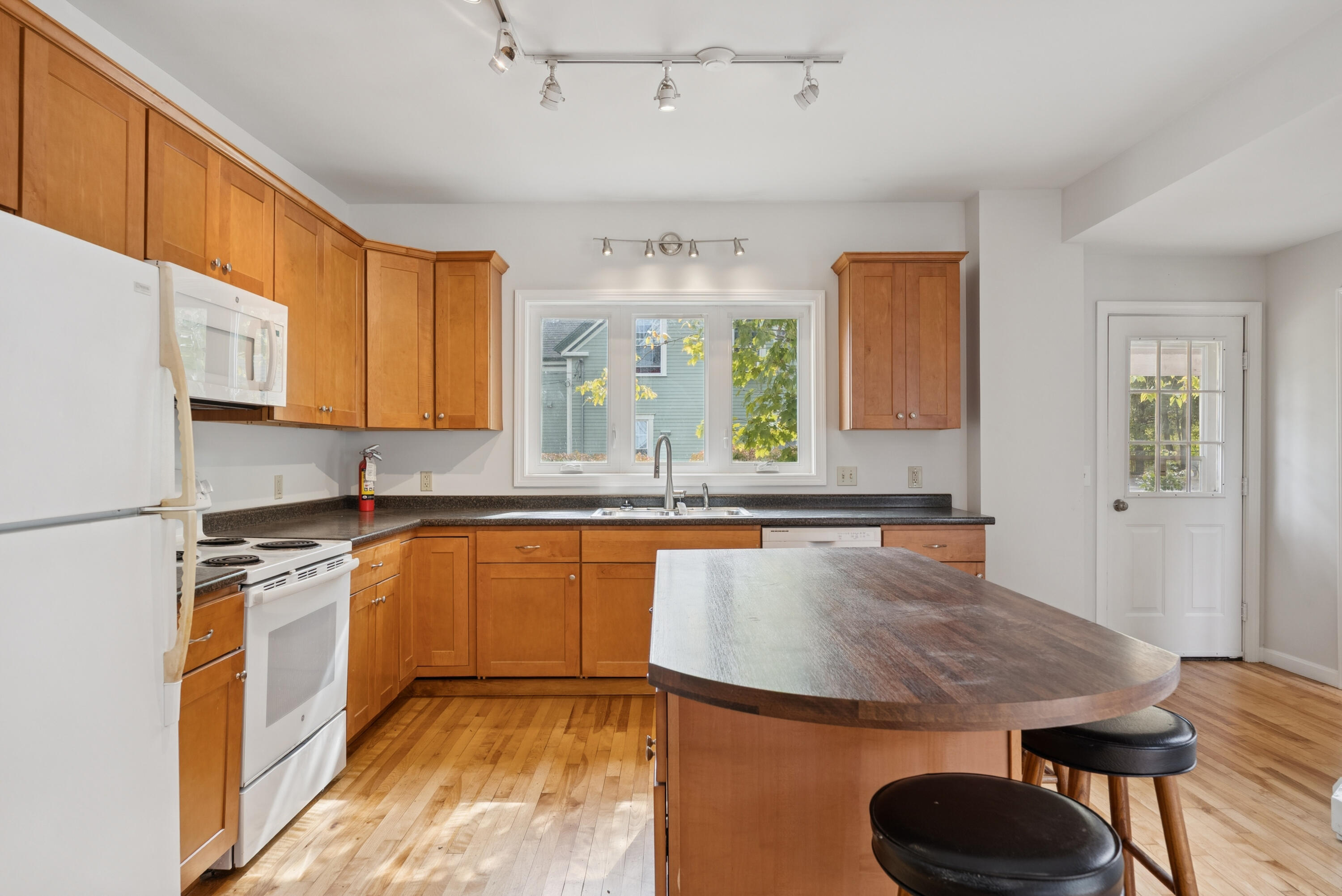 1638 Forest Avenue Portland ME 04103