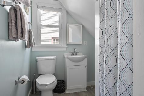 176-178 Massachusetts Avenue Portland ME 04102