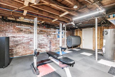 115 Seventh Street Auburn ME 04210