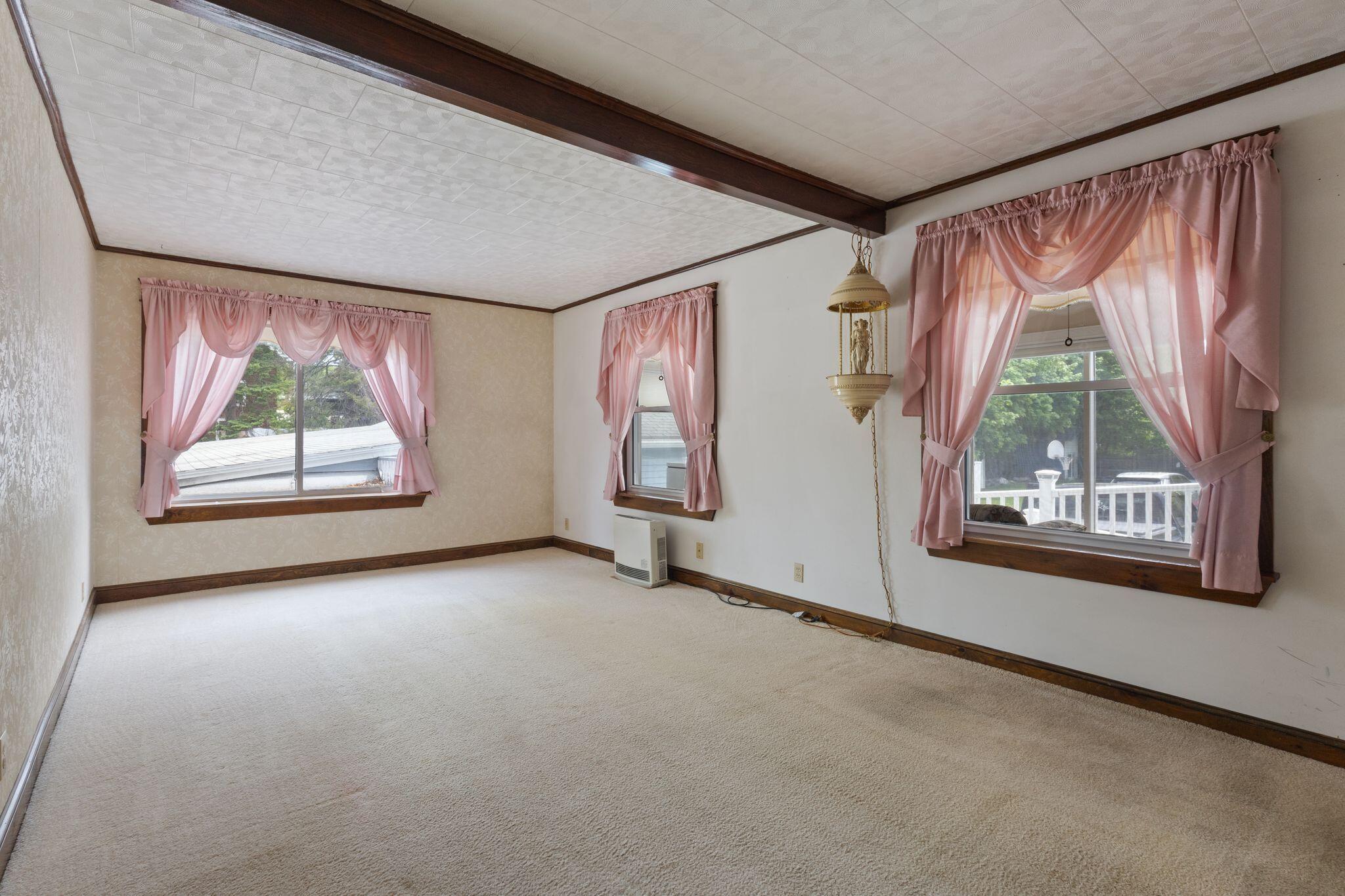 106 High Street Sanford ME 04073