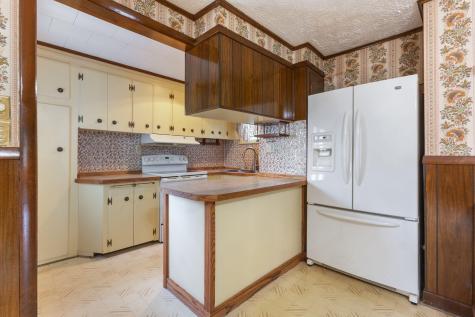 106 High Street Sanford ME 04073