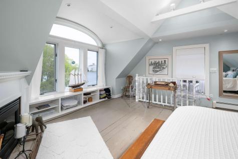 116 Whipple Road Kittery ME 03904