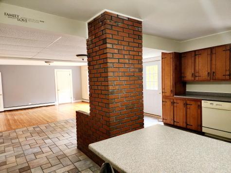 19 Loring Avenue Auburn ME 04210