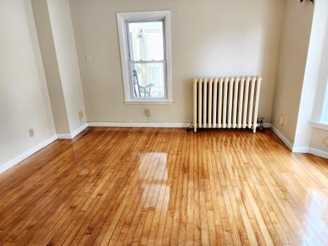 19 Loring Avenue Auburn ME 04210
