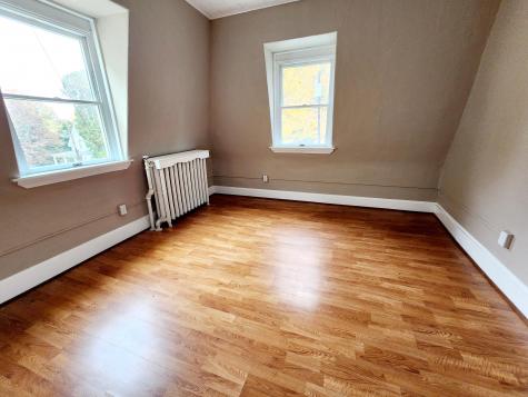 19 Loring Avenue Auburn ME 04210