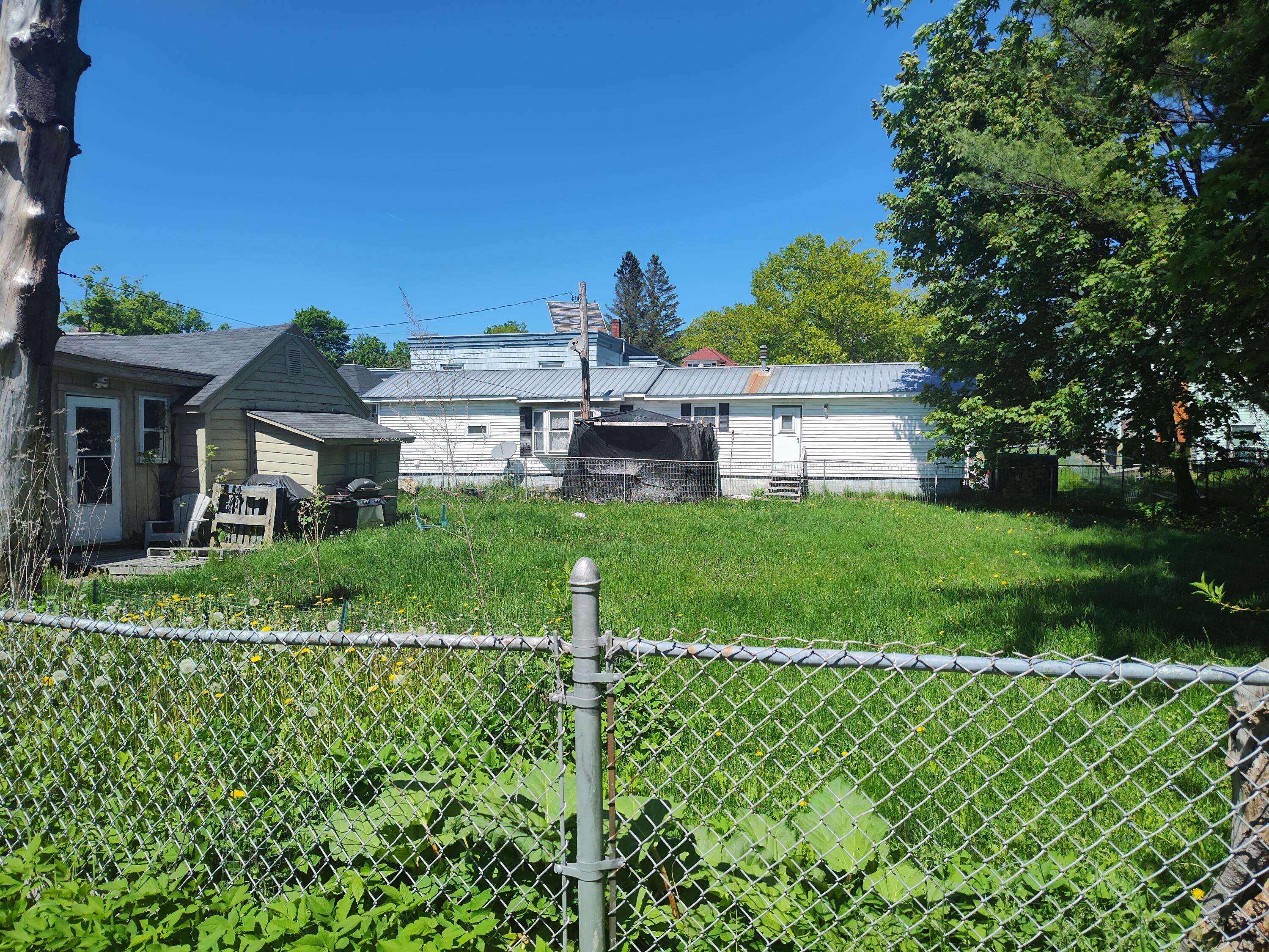148 Broad Street Auburn ME 04210