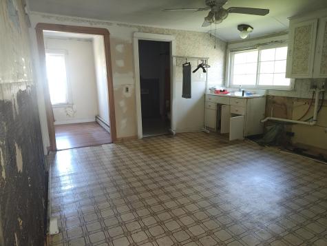 148 Broad Street Auburn ME 04210