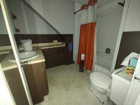148 Broad Street Auburn ME 04210