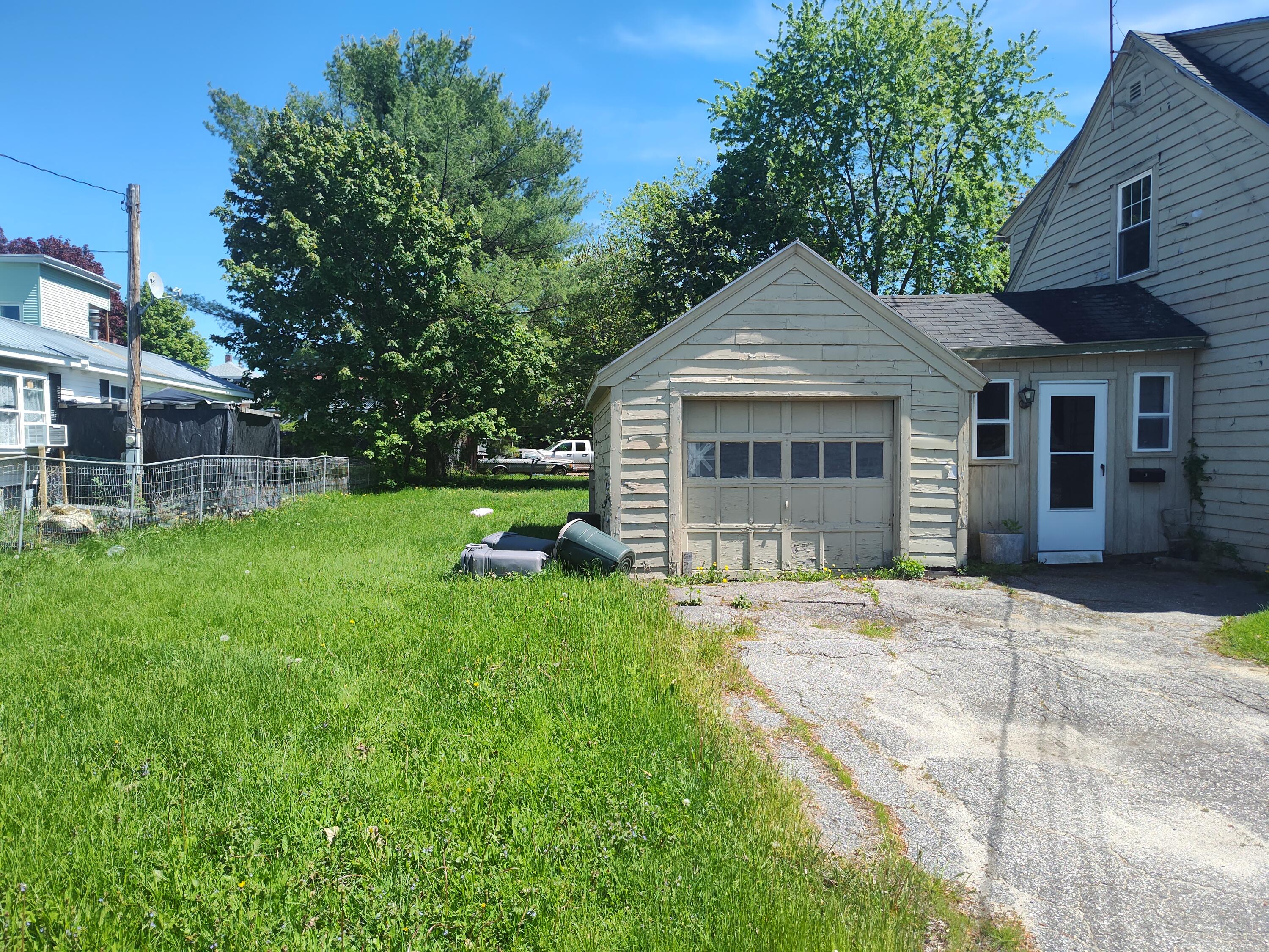 148 Broad Street Auburn ME 04210