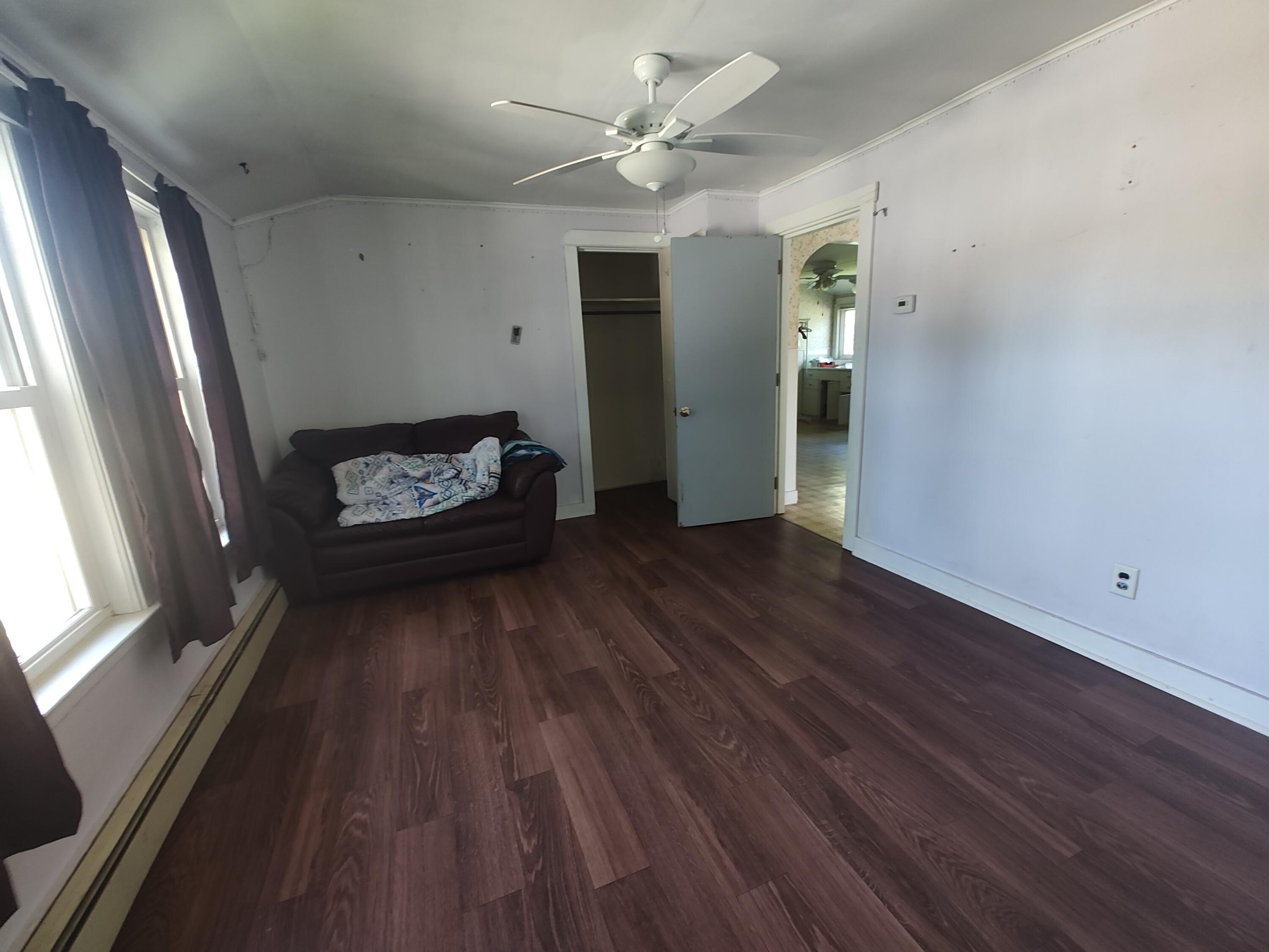 148 Broad Street Auburn ME 04210