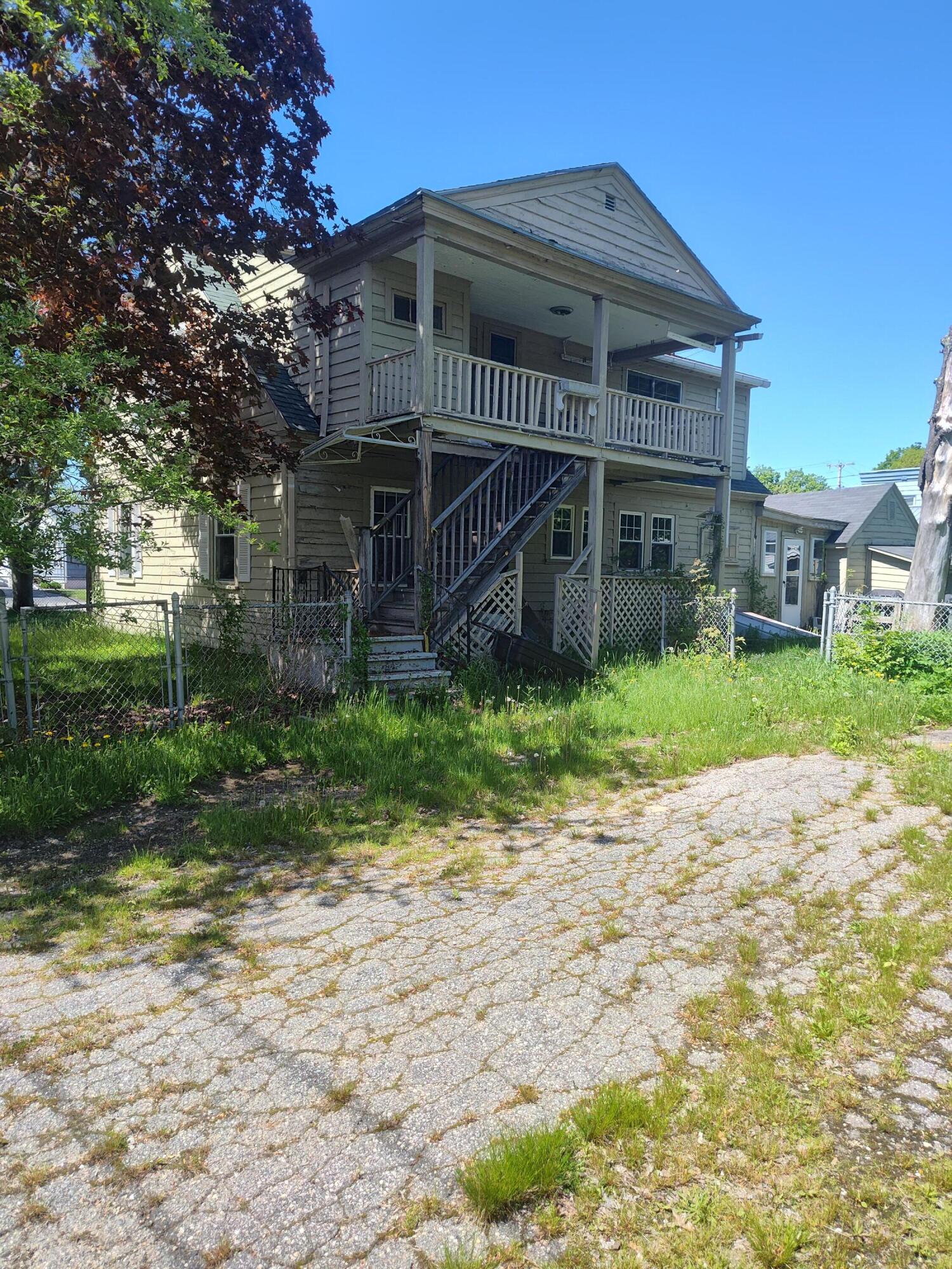 148 Broad Street Auburn ME 04210