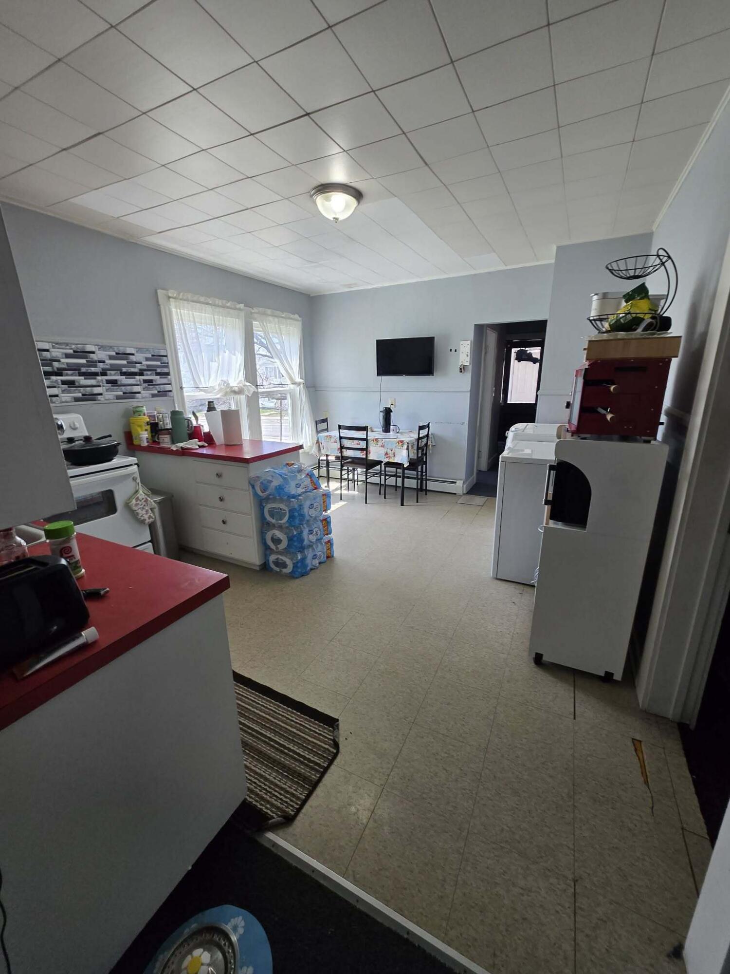 239 East Avenue Lewiston ME 04240