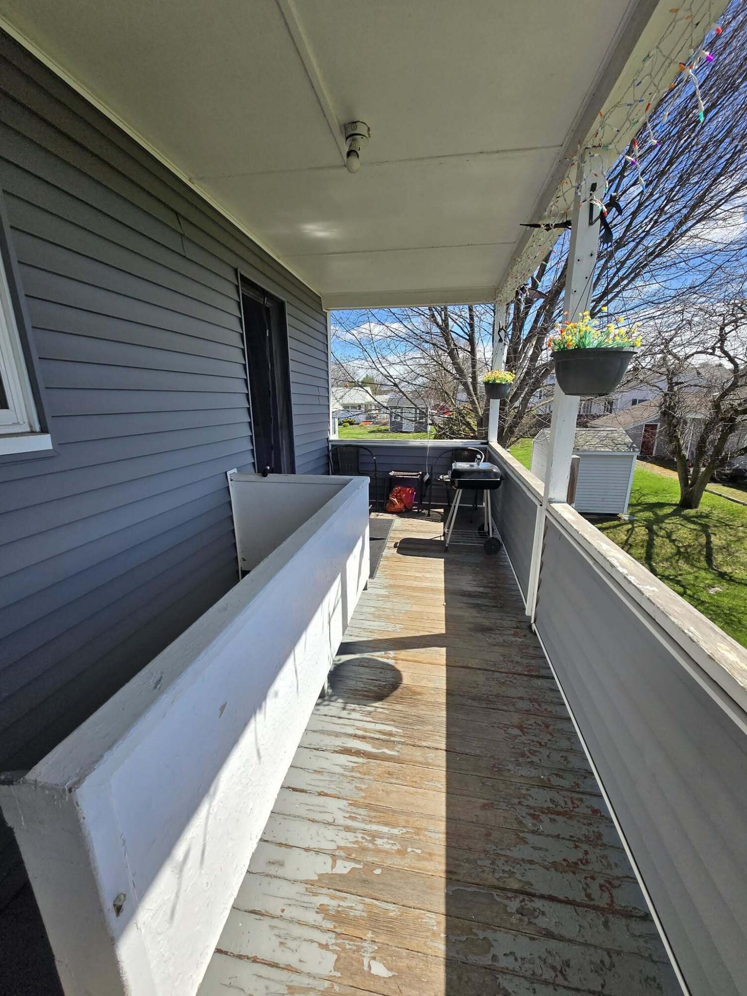 239 East Avenue Lewiston ME 04240