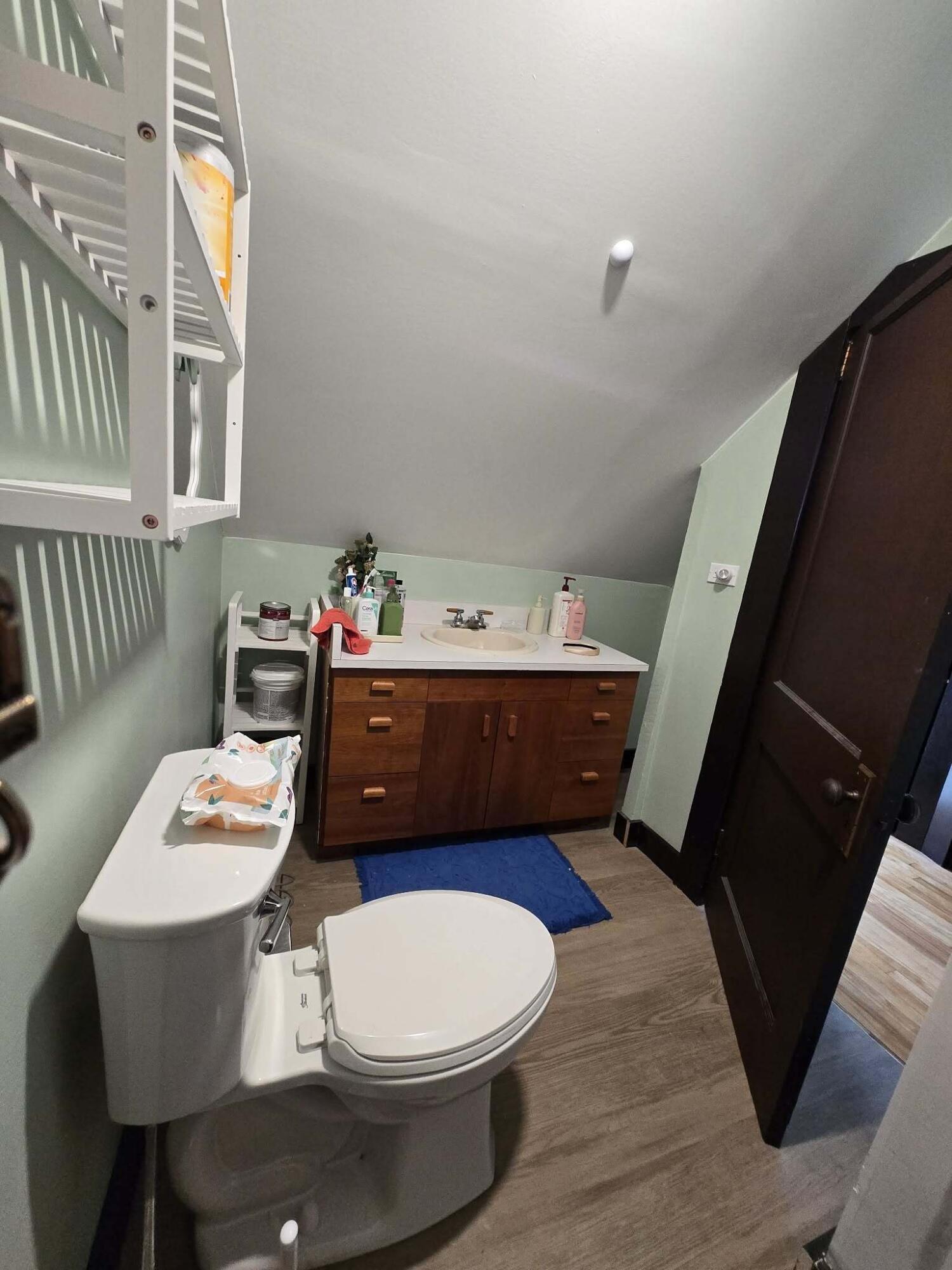 239 East Avenue Lewiston ME 04240