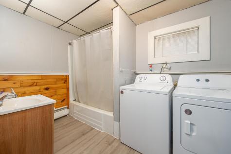 9 Dix Avenue Mexico ME 04257