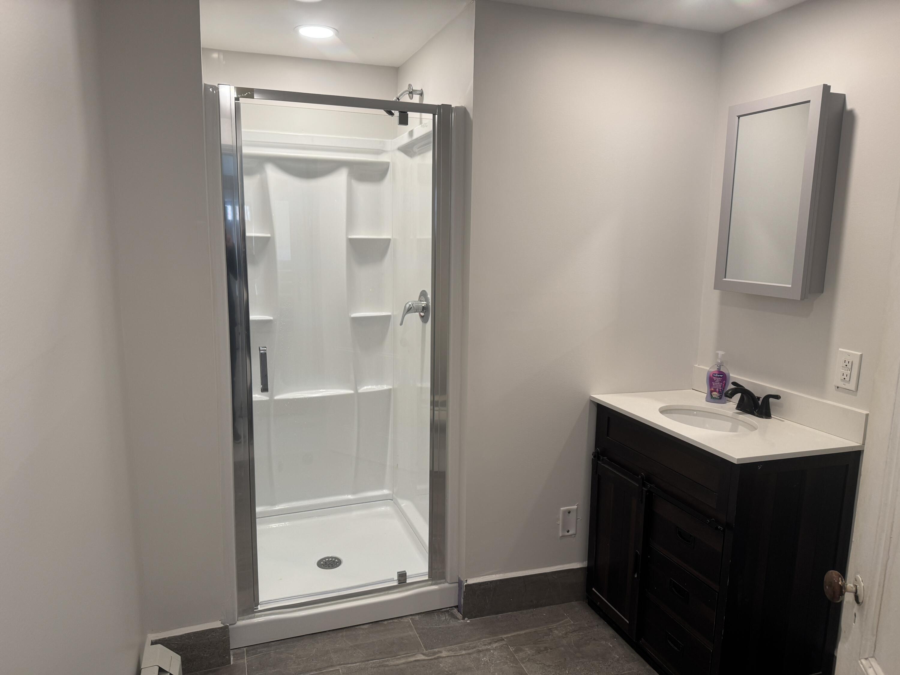 1327 U.s. 1 York ME 03902