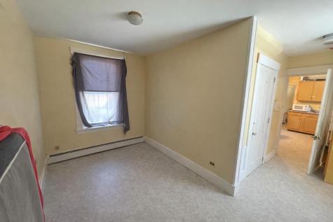 1327 U.s. 1 York ME 03902