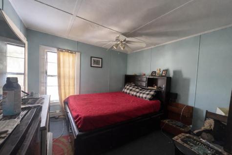 1327 U.s. 1 York ME 03902