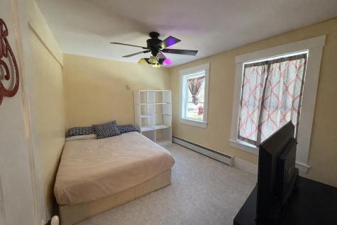 1327 U.s. 1 York ME 03902