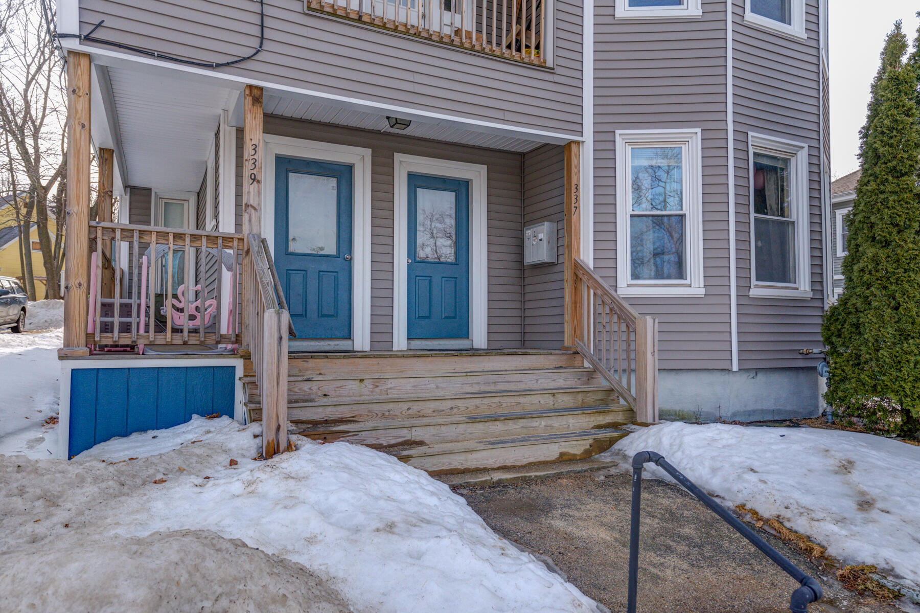 337 Pine Street Lewiston ME 04240