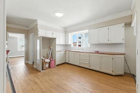 16 Hill Street Biddeford ME 04005