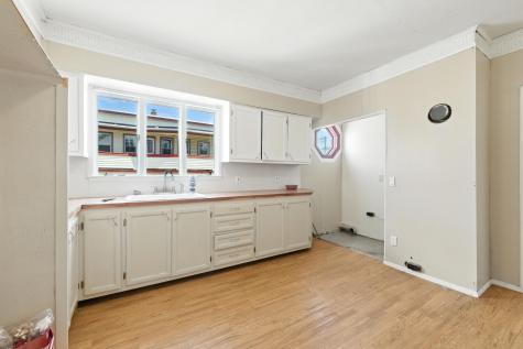 16 Hill Street Biddeford ME 04005