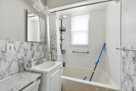 16 Hill Street Biddeford ME 04005