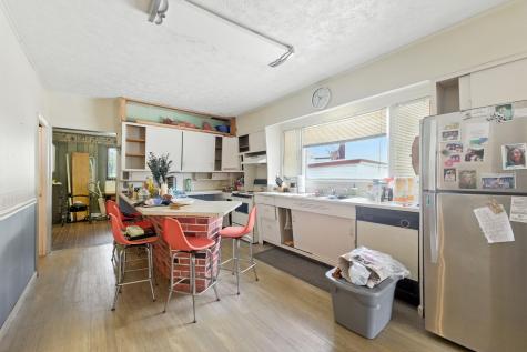 16 Hill Street Biddeford ME 04005