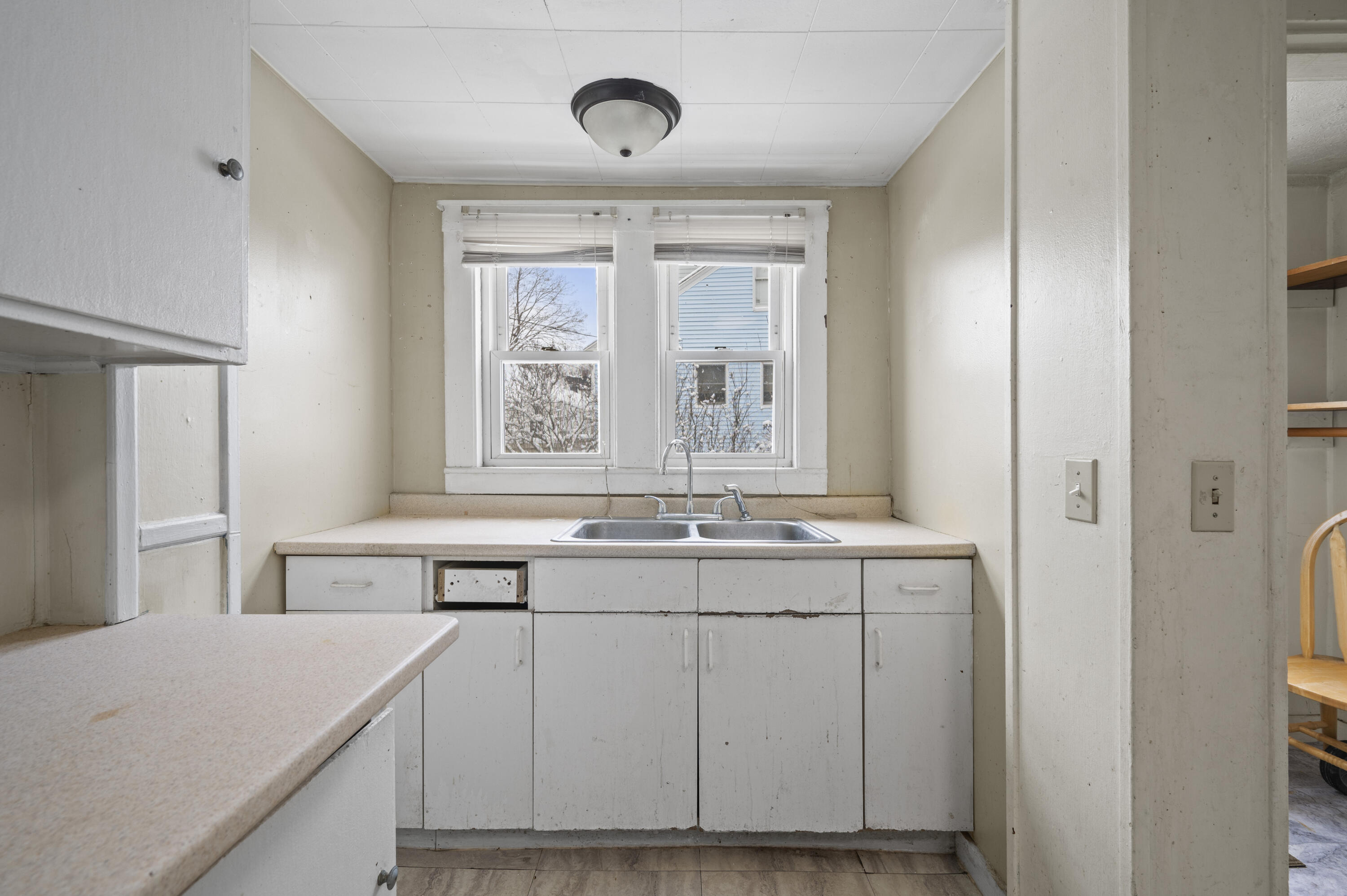 13 Oxford Street Sanford ME 04073