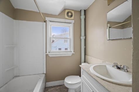 13 Oxford Street Sanford ME 04073