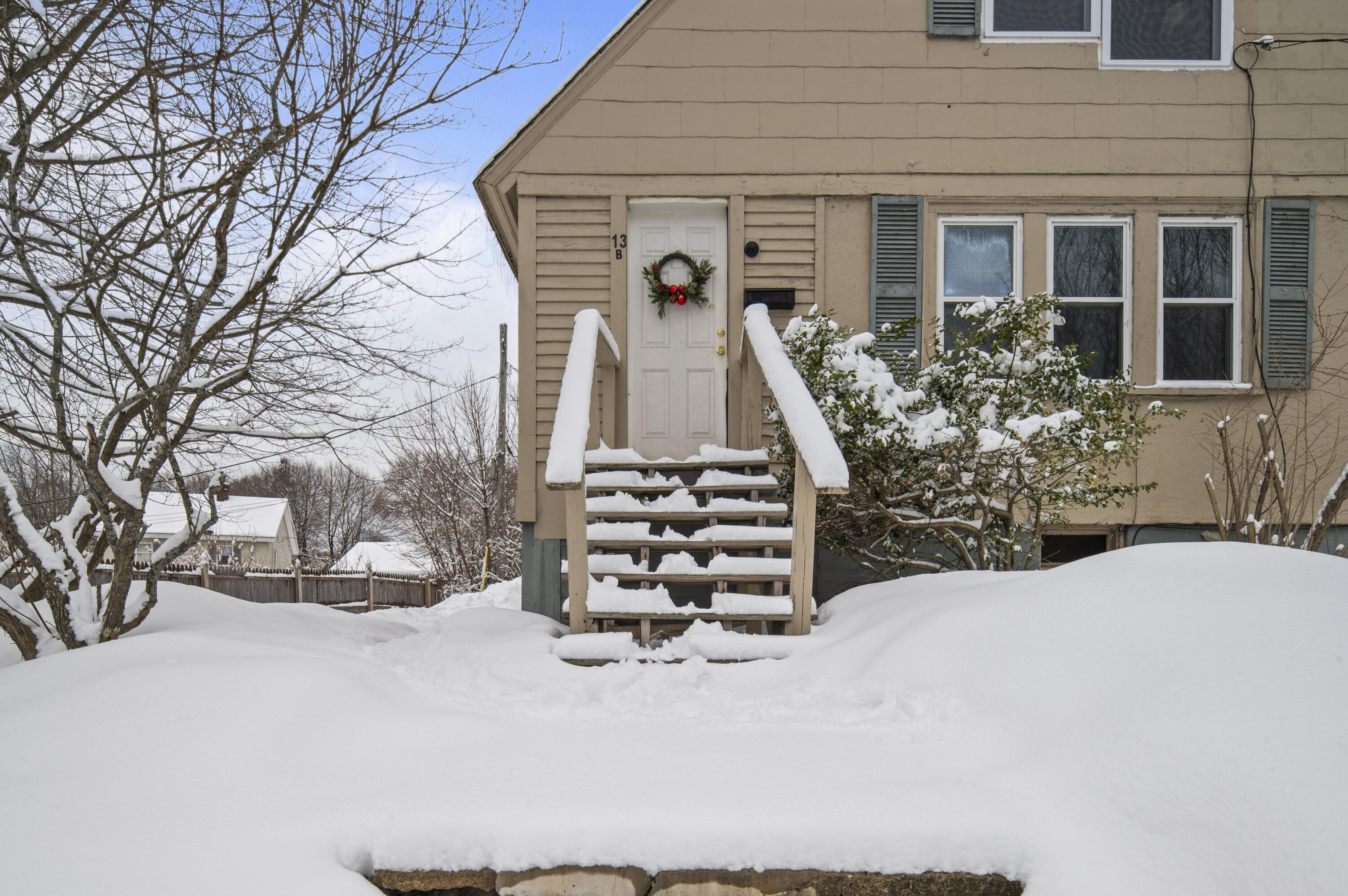 13 Oxford Street Sanford ME 04073