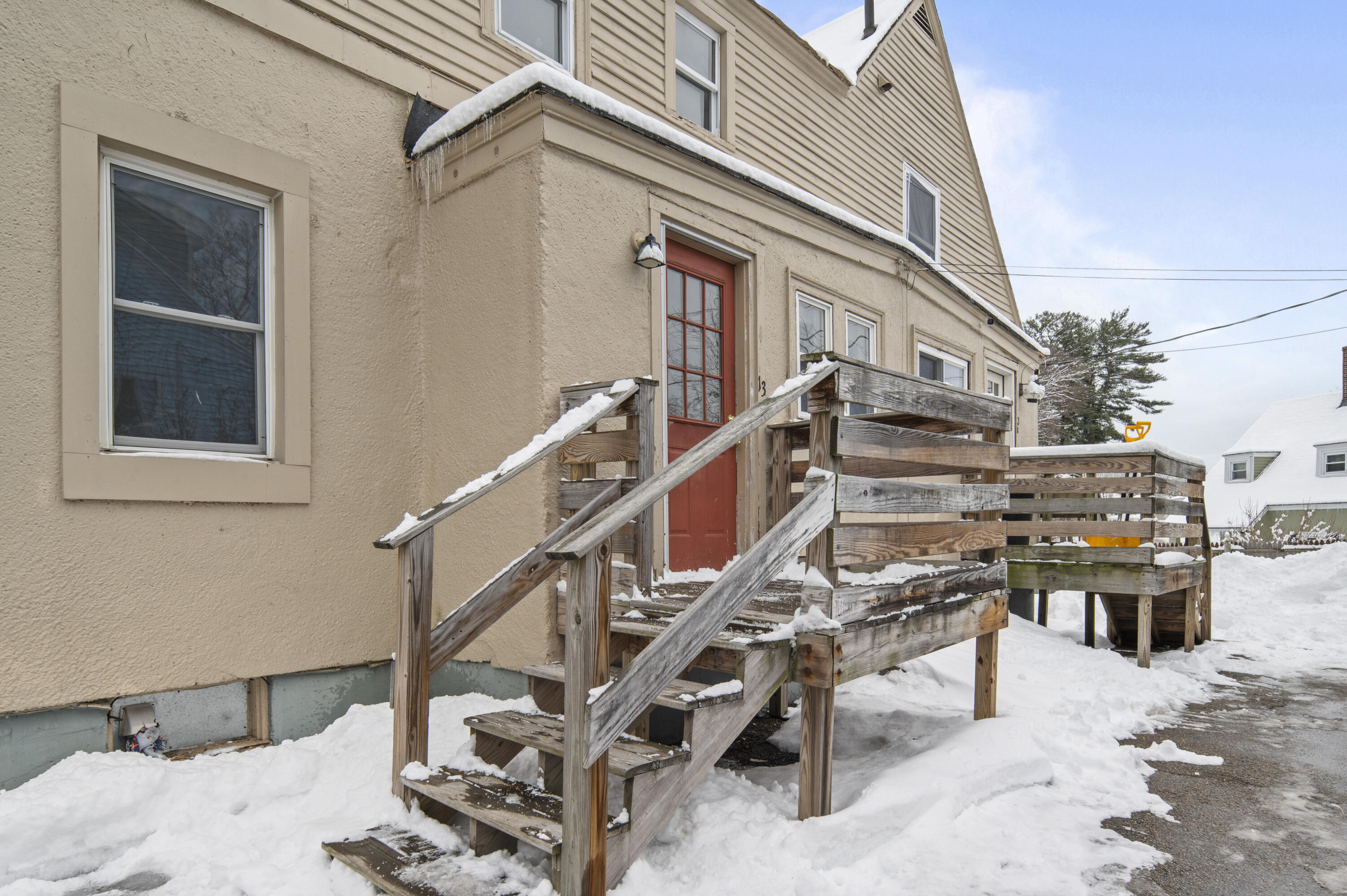 13 Oxford Street Sanford ME 04073