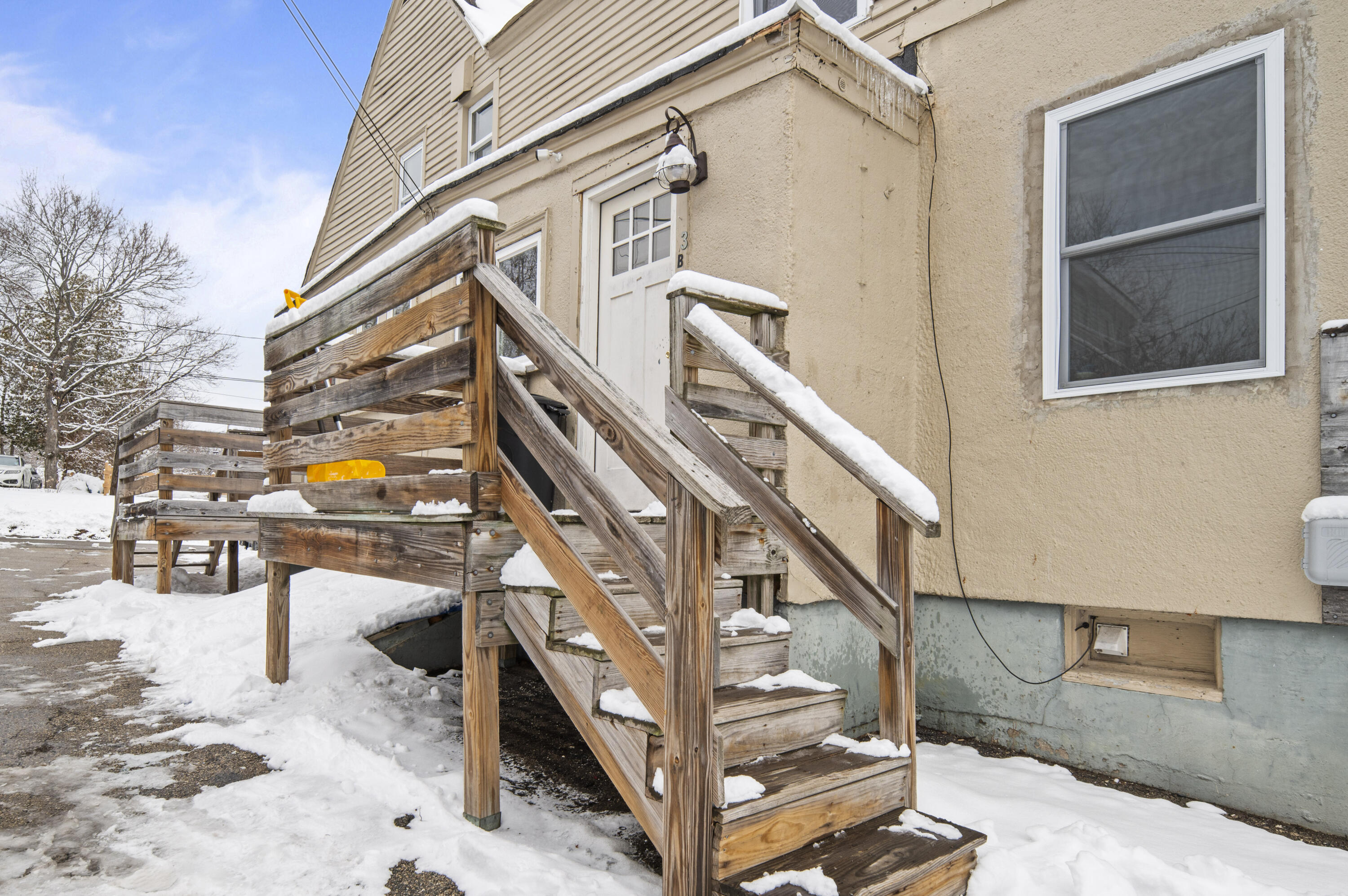 13 Oxford Street Sanford ME 04073