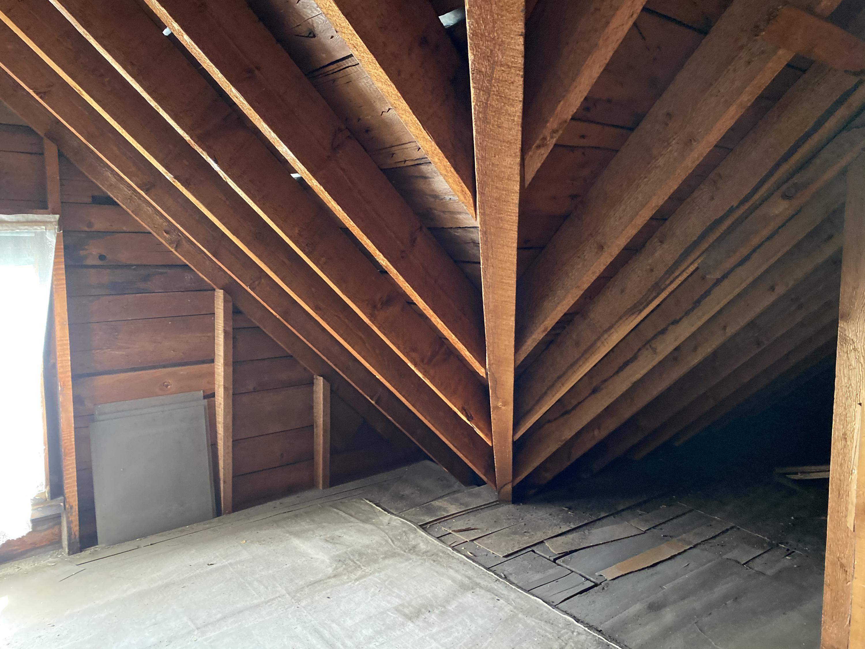 253 Oak Street Lewiston ME 04240