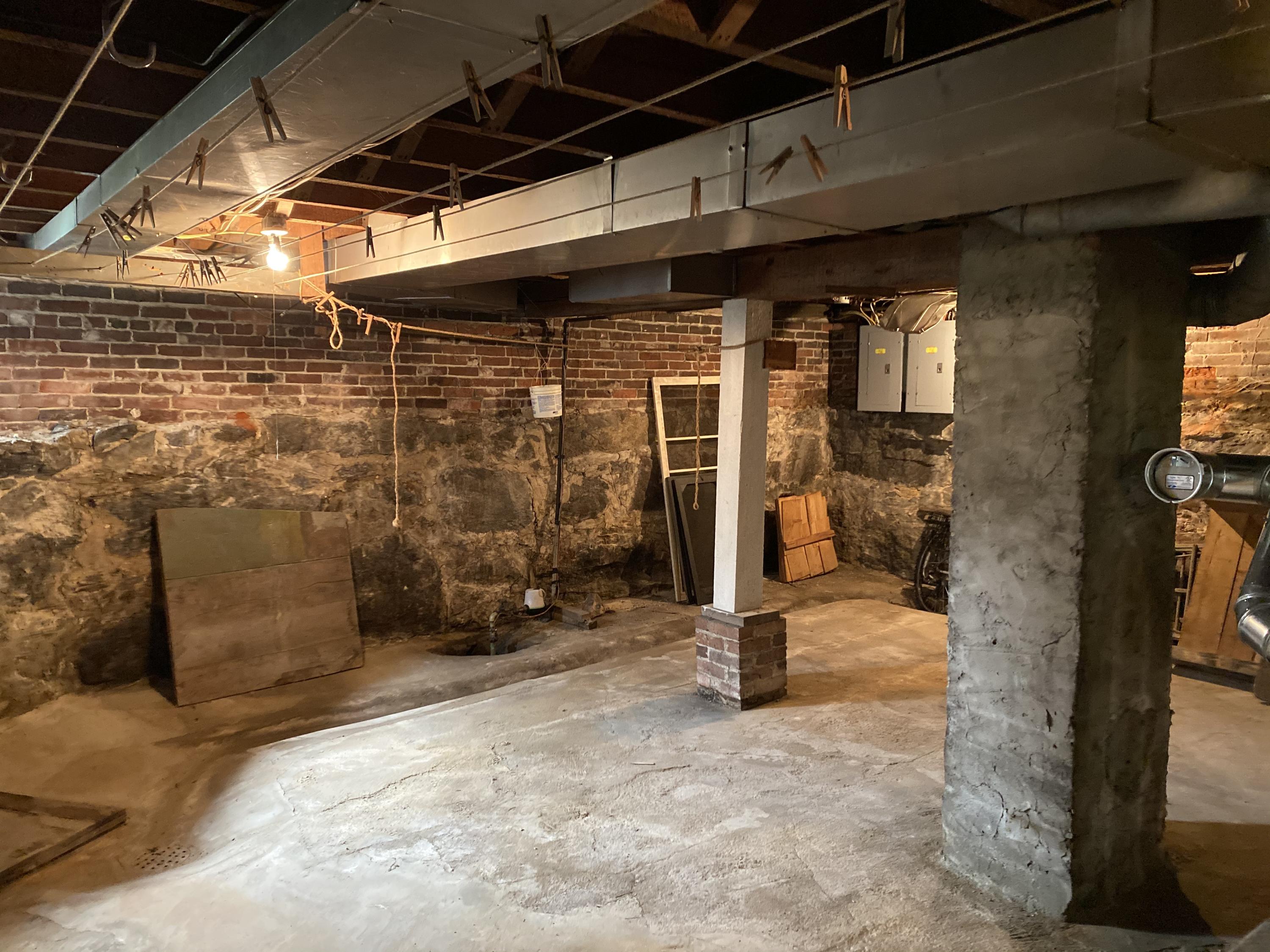 253 Oak Street Lewiston ME 04240