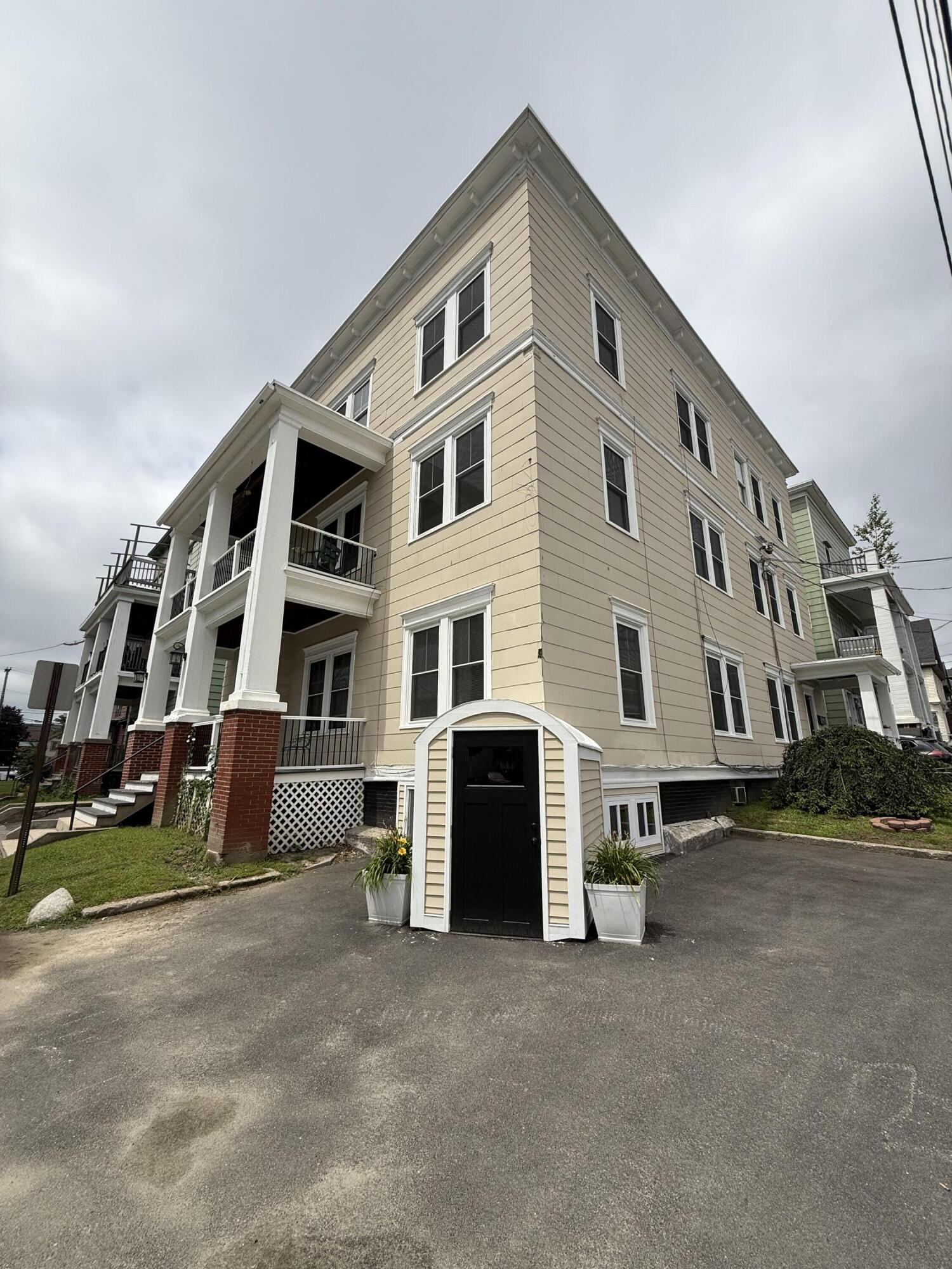 128 Pine Street Lewiston ME 04240