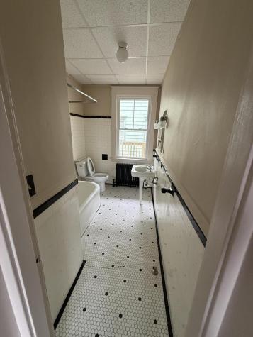 128 Pine Street Lewiston ME 04240