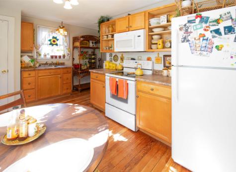 21 Ivy Street Portland ME 04102