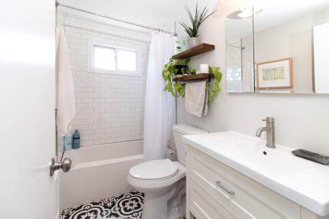 21 Ivy Street Portland ME 04102