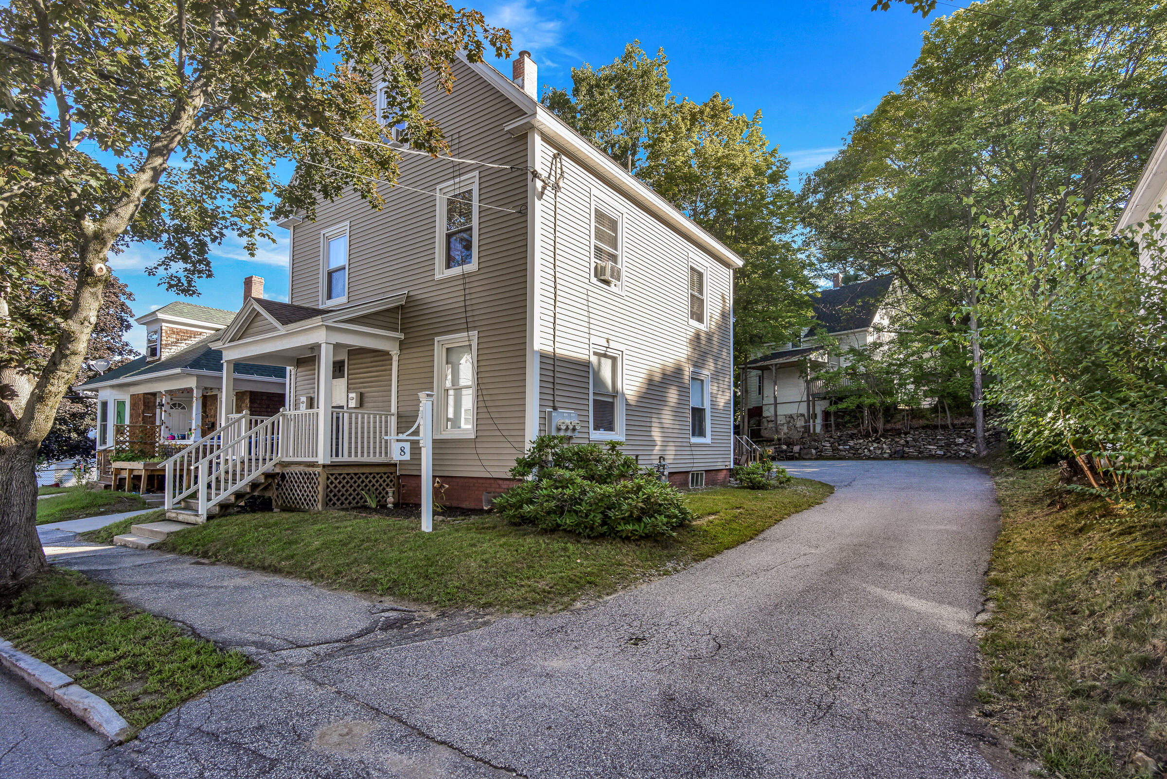 8 Harris Street Auburn ME 04210