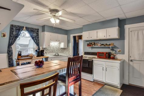 8 Harris Street Auburn ME 04210