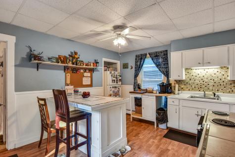 8 Harris Street Auburn ME 04210