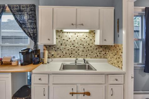 8 Harris Street Auburn ME 04210
