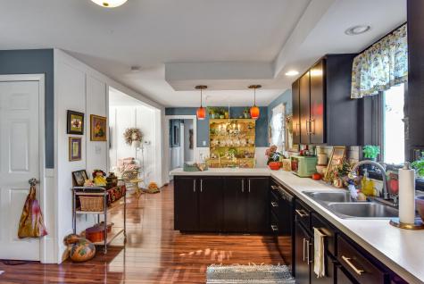8 Harris Street Auburn ME 04210